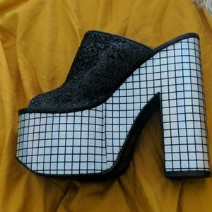 YRU holographic Platform heels never worn size 8